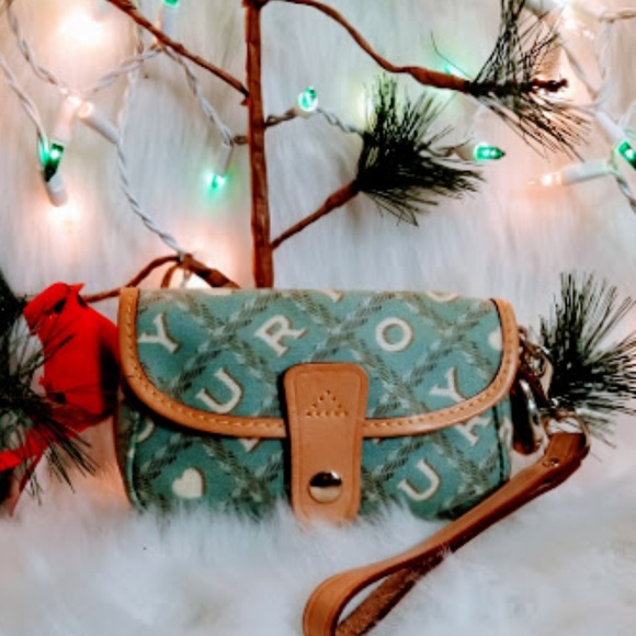 Dooney & Bourke Handbags - DOONEY & BOURKE CROSS WORD WRISTLET